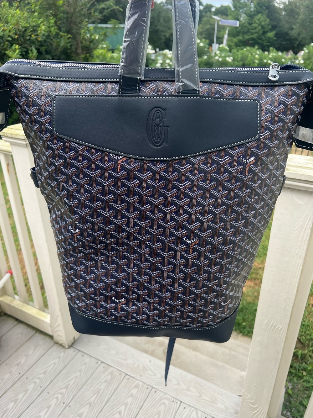 INSPIRED Brown chevron Patterned Backpack w/ dark Navy trim & Yellow lining. - Picture 8 of 8